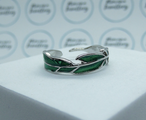 Pair of Adjustable Green Leaf Rings