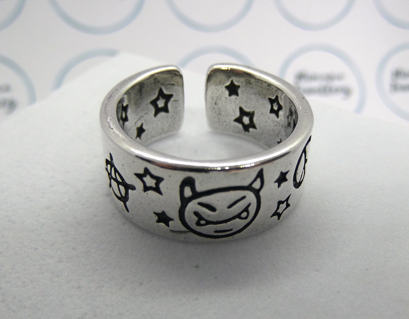 Adjustable Devil Ring - Vampire Ring