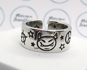 Adjustable Devil Ring - Vampire Ring